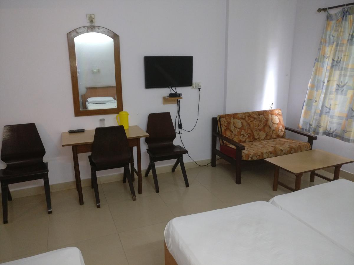Hotel Surya Mangalore Extérieur photo